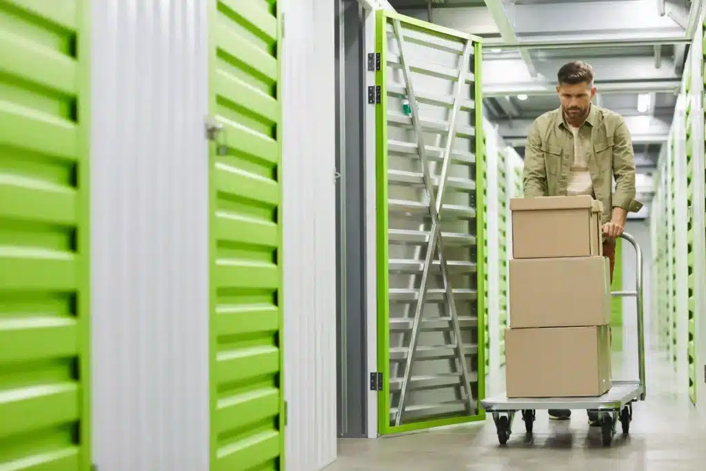 how storage services work